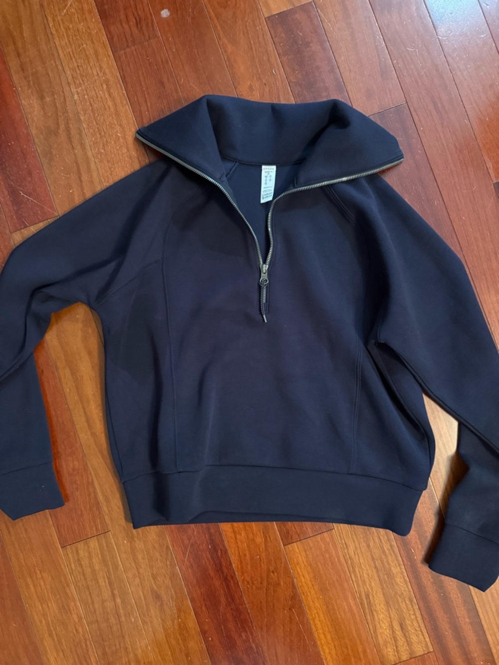 Spanx Air Essential Shawl Neck Collar Top 
Size XS - Picture 3 of 4